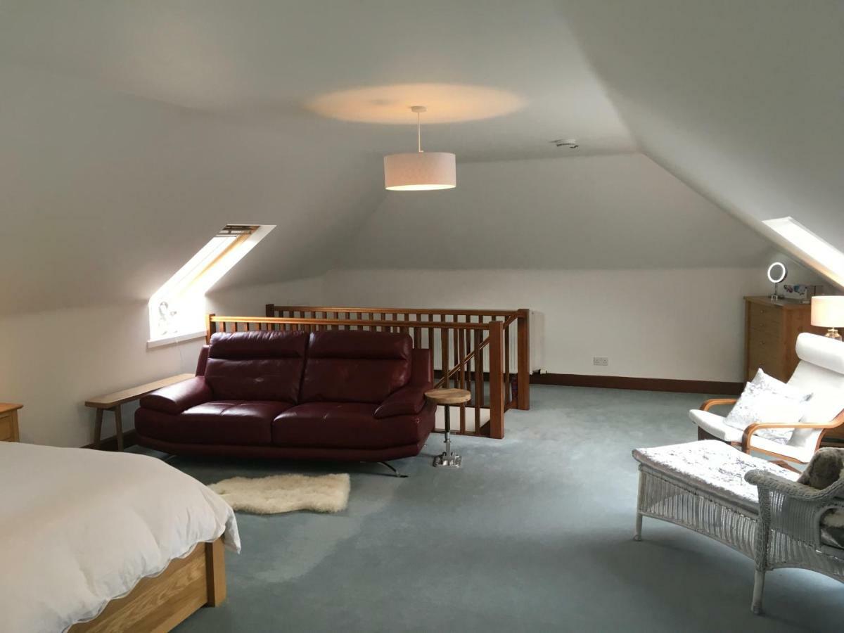 The Suite At Scarbuie Ballater Exterior foto